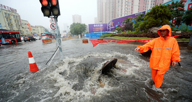 济南雨后开启“看海” 模式