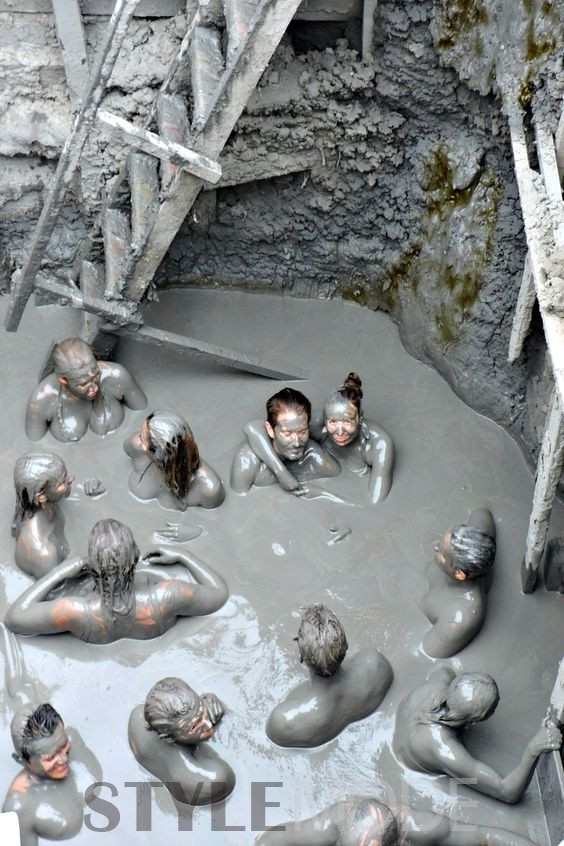 沐浴养生千奇百怪 日本咖喱浴能护肤