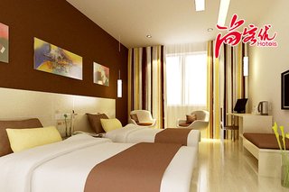 尊享尚客优快捷酒店(辛集束鹿大街店)标