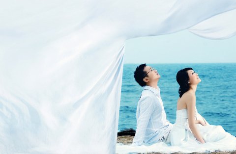 海边婚纱样片_黑光婚纱摄影作品样片