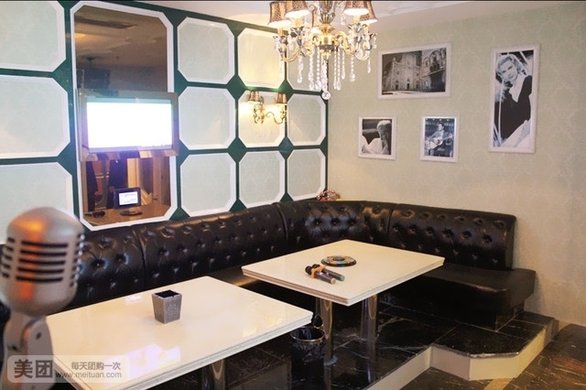 欢唱时段2选1,商家提供收费停车位及免费Wi