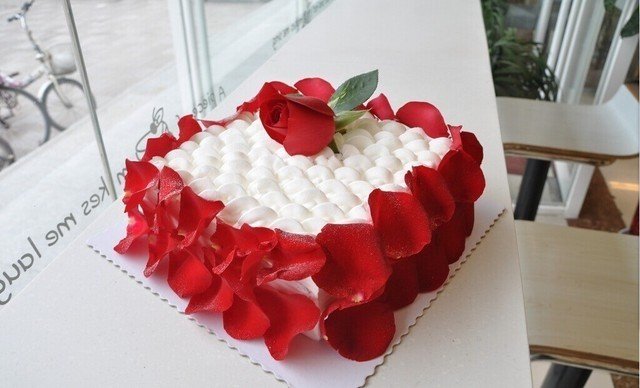 10英寸玫瑰物语蛋糕1个,约10英寸,方形【6.4折】_赤峰美食团购_360团购导航