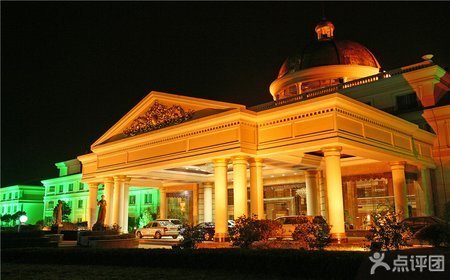 上海欢乐谷+上海大众国际会议中心酒店自由