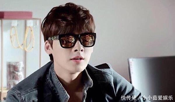 李易峰炫富都这么幽默,一句话逗笑在场所有人