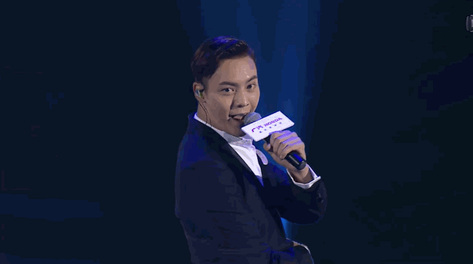 陈伟霆自拍遭马思纯嫌弃,网友:蛋是怎么回事