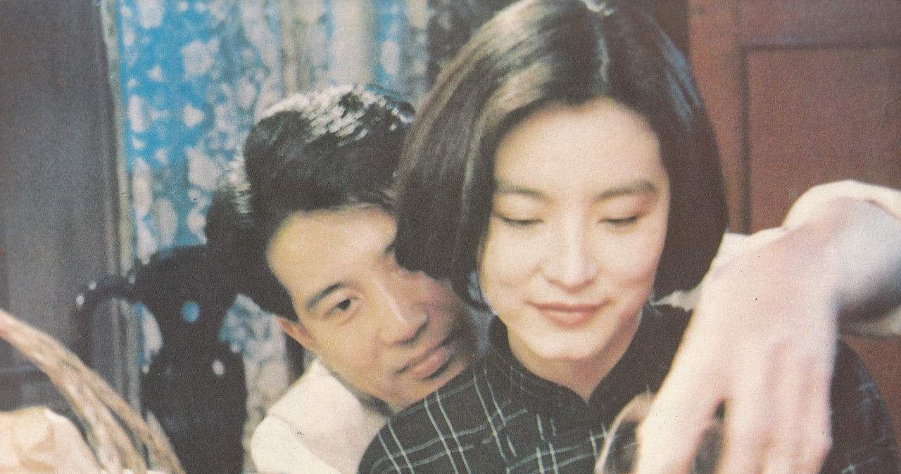 72岁秦汉近照，曾爱林青霞18年，至今单身但依然很帅!