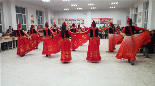 跟着音乐一起摇摆