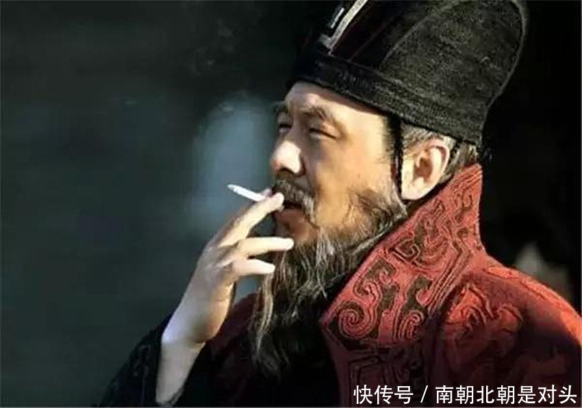 说白了,其实三国奇才杨修是被曹操一步步害死