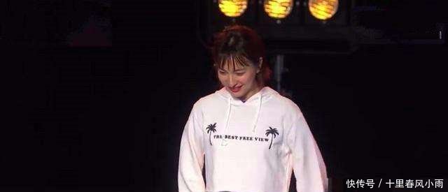 吴昕唱歌走音跳舞僵硬,竟杀出漂亮的回马枪,