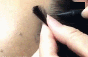女生GIF图:这样子的女孩子给你,你敢要?死图片爆笑了图片