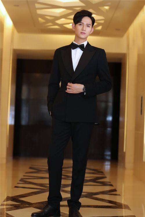 马可荣膺超人气偶像大奖 谦逊感恩粉丝支持