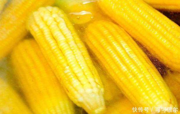 煮玉米用凉水还是热水不会煮难怪又老又硬,教
