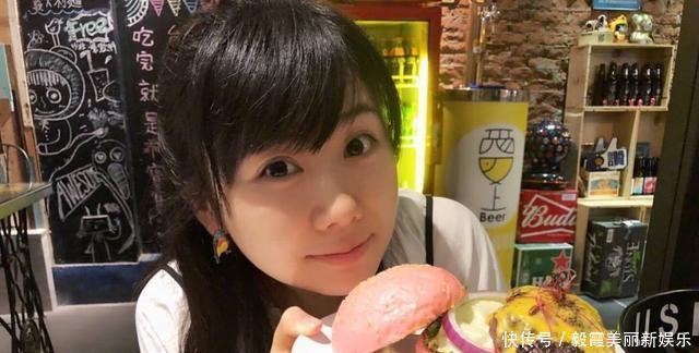 江宏杰晒女儿萌照,感慨小小爱长得和妈妈一模