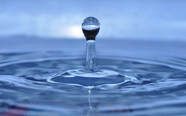 拍摄水滴的技巧,如何实现水滴的碰撞_360问答