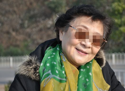 婆婆住我家,非要在阳台种韭菜,我气不过想赶她走,转身却傻了眼