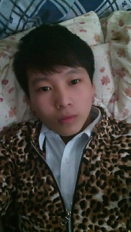 我想知道我好看。多女孩追我。刚女生图片短发唯美图片