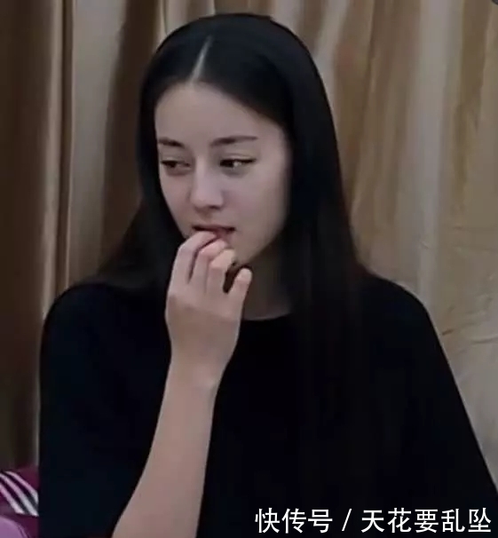 明星起床素颜照,我只服热巴赵丽颖,最后一位比带妆还好看