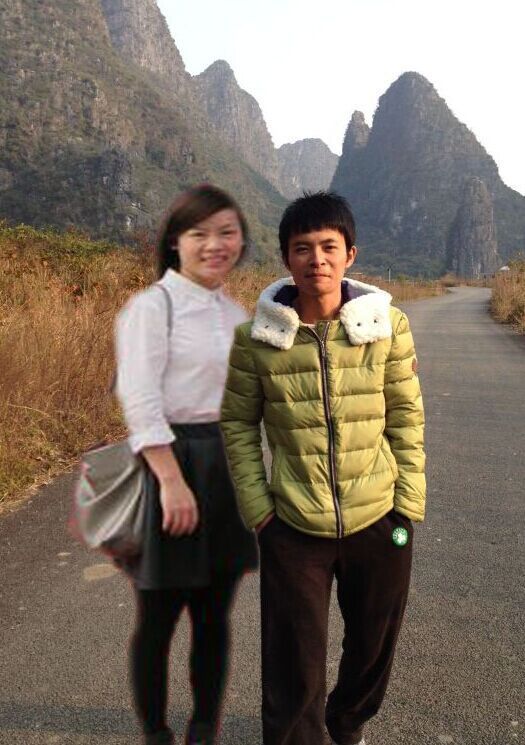 求求专家PS两张相片,两个人P在一起!谢谢!_3