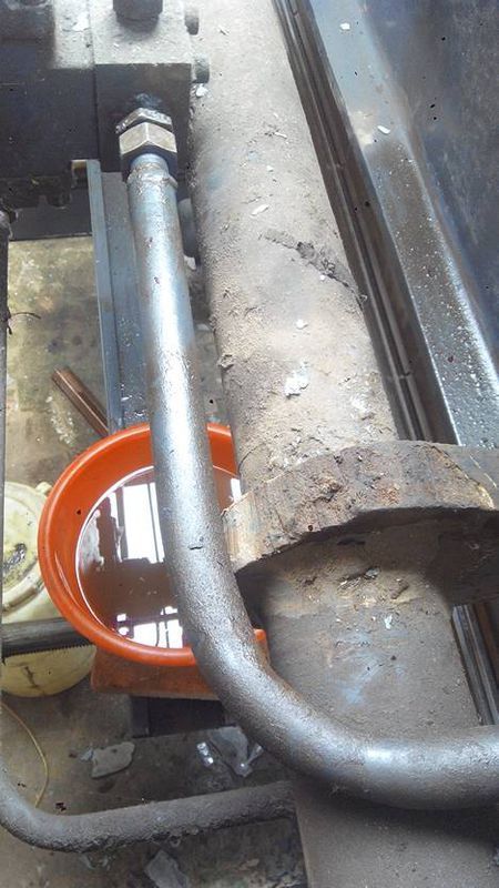 换过油管密封垫后折弯机上刀下沉_360问答