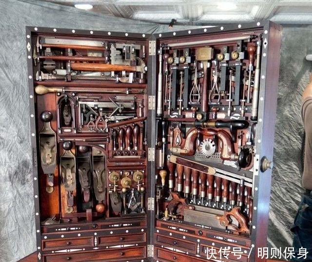 史上最牛木工工具箱,没有之一,绝对是全球最强 通博tp平台.