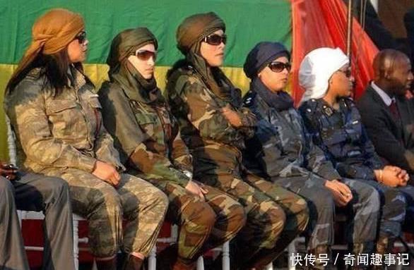 卡扎菲的贴身女护士,为何全是乌克兰美女?这一