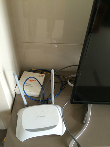 网络电视的猫和路由器可以用来多加一台电脑吗