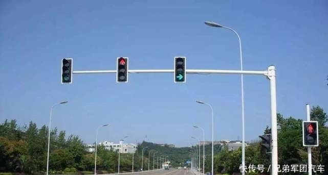 红绿灯又改版,将取消倒计时?车主:一天12分都不够扣 10bet国际娱乐