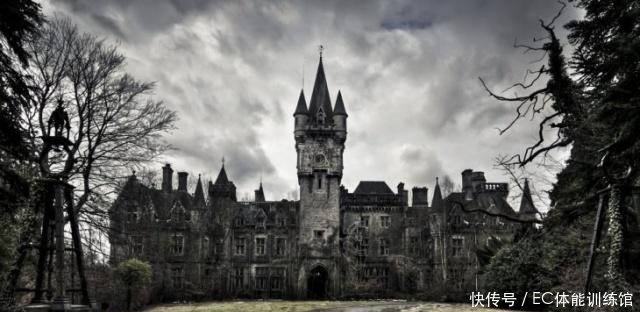 人类文明在遭遇大自然反噬后的15个画面