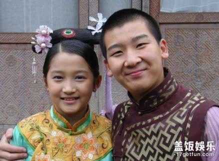 心疼关晓彤!为人情演戏2分钟就挂,成史上最悲剧主演