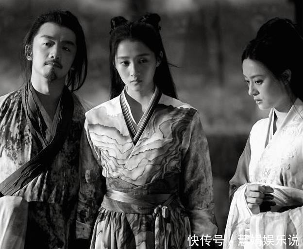 关晓彤为啥能成为一线明星,对比她和舞伴的腿