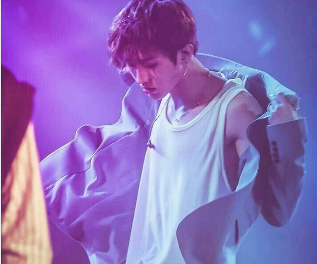 刘维发博自己要瘦成蔡徐坤,遭粉丝群嘲,杨迪