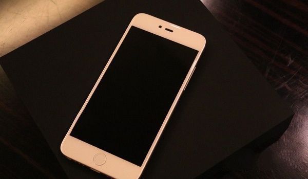 锤子M1后盖怎么打开?_360问答