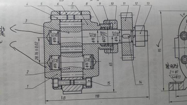 机械制图。齿轮油泵装配图。图中的4号件【销
