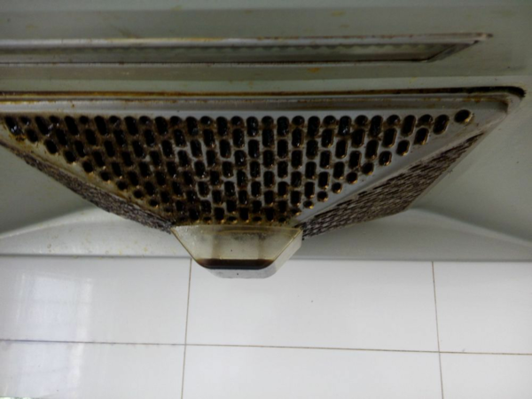 华帝抽油烟机油网怎么拆卸?找不到螺丝钉在哪