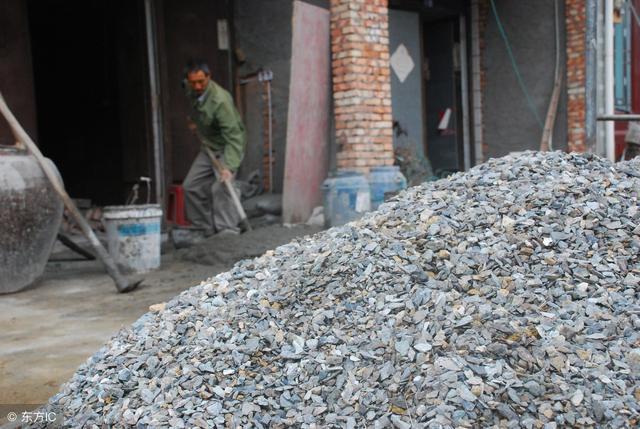 农民能不能在自家耕地上建房,看明白了以后不