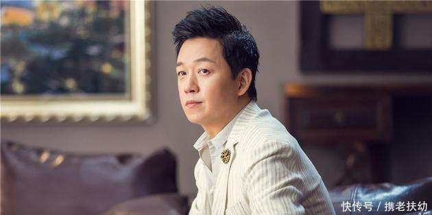 潘粤明疑似新恋情曝光,神秘女子期待分晓