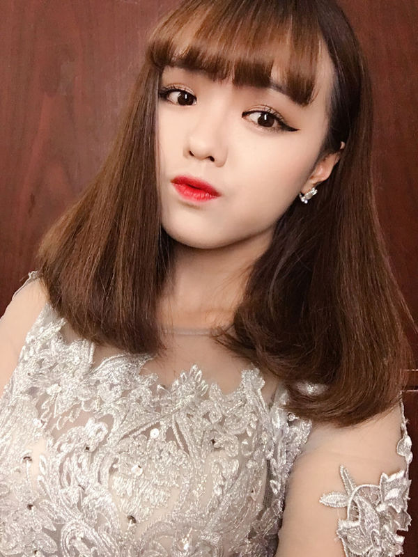 很想去学化妆,朋友说不要去学校,学费高还学不