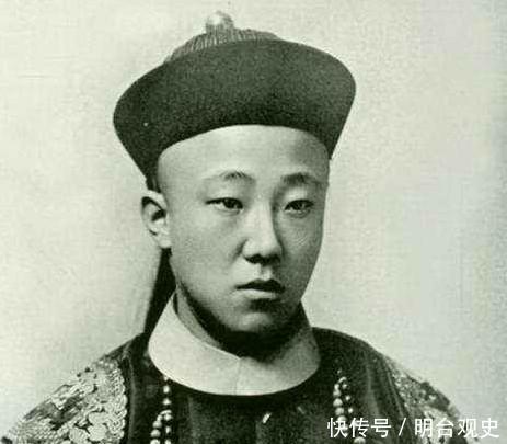 一生爱马,也如战马般铁骨铮铮的末代皇叔