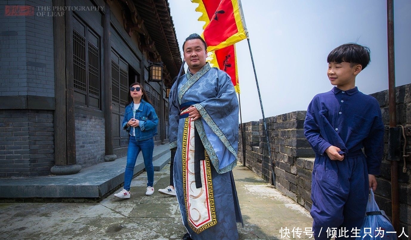 如今有人喜欢唐装汉服,为何日本人穿和服,中国