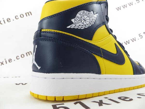 乔1鞋子后面有没有乔丹标