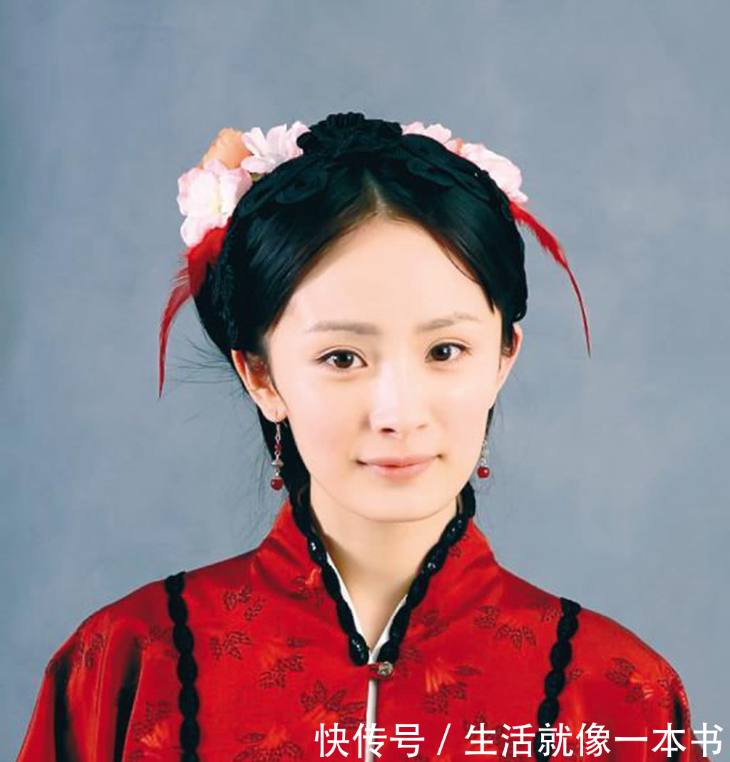 女星古装的戴羽毛饰品,个个美翻了,谁知看到杨