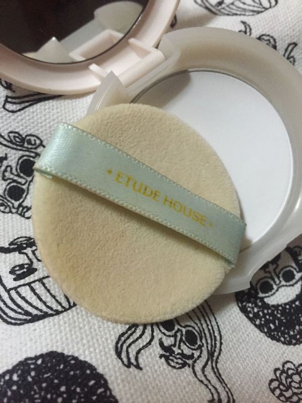 这种粉扑就是软软的那个扑脸的。日语怎么说_