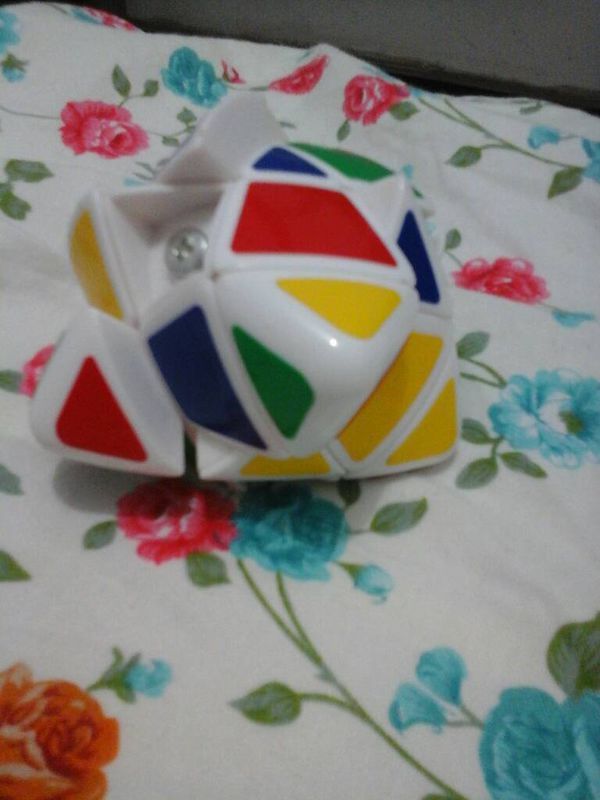 粽子魔方求解 最边上的一块位置反了_360问答