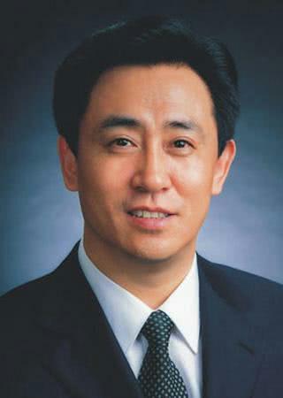 许家印:中国新首富,看他的江山是怎么打出来的