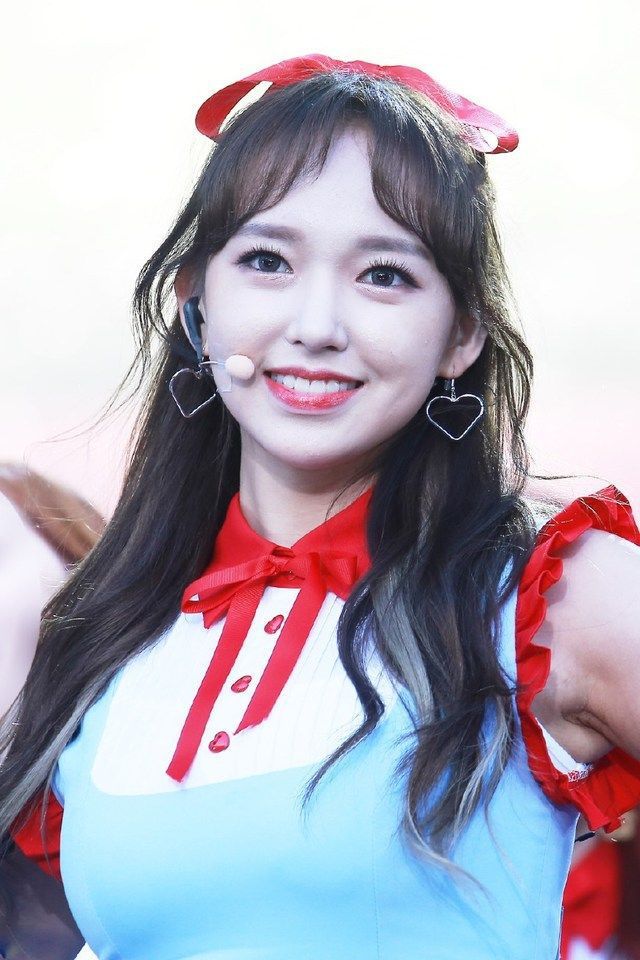 53公斤的程潇才华横溢,一身黑色运动紧身衣尽