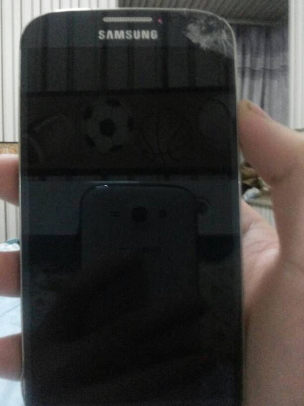 三星s4换屏多少钱啊,有没有巴中的便宜点,触屏