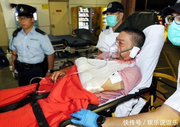 刘德华歌迷排队买票遇袭,耳朵手臂皆重伤,网友