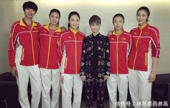 李宇春惠若琪合影