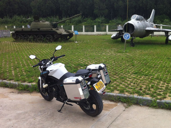 骊驰250f装什么样的边箱好看_360问答