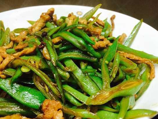 干豆角丝怎么焯水变绿 t0128fa966ea562b568.jpg